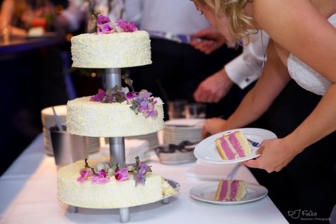 Hochzeitsfeier mit DJ Falko im Pier 51 Hannover Hochzeitstorte