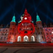 Hannover Rathaus Night of Light Rot Beleuchtet Event mit DJ Falko 01