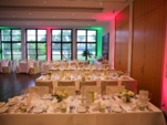 Ambientebeleuchtung Wandscheinwerfer von DJ Falko auf einer Hochzeit im Seehof des Landhaus Am See Garbsen Berenbostel Hannover